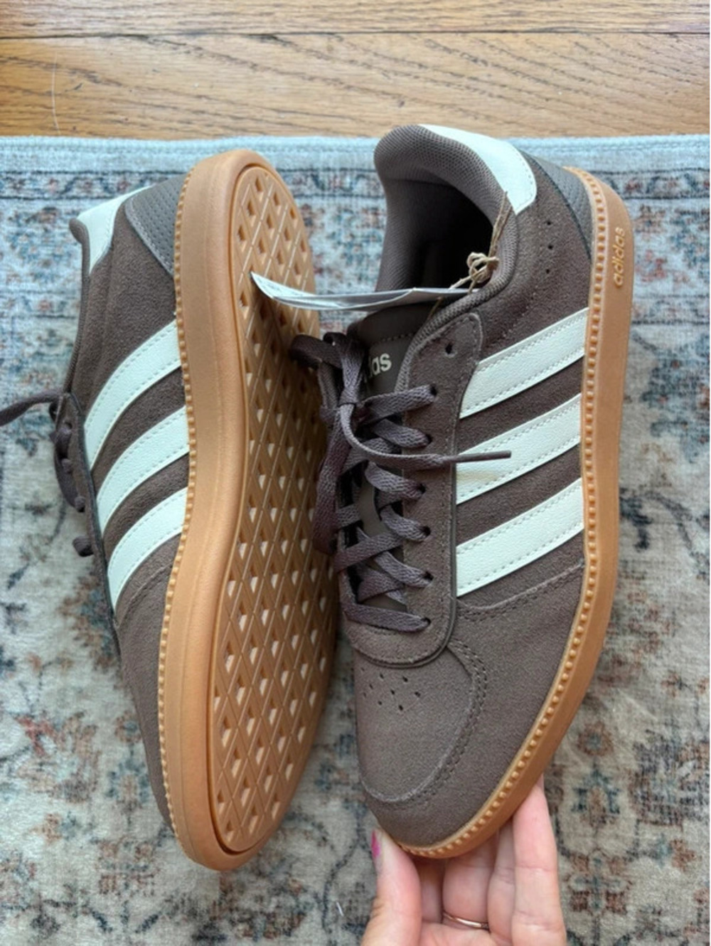 Men’s Size 5 USA 4.5 UK Adidas Breaknet Sleek Brown and Gum, NEW